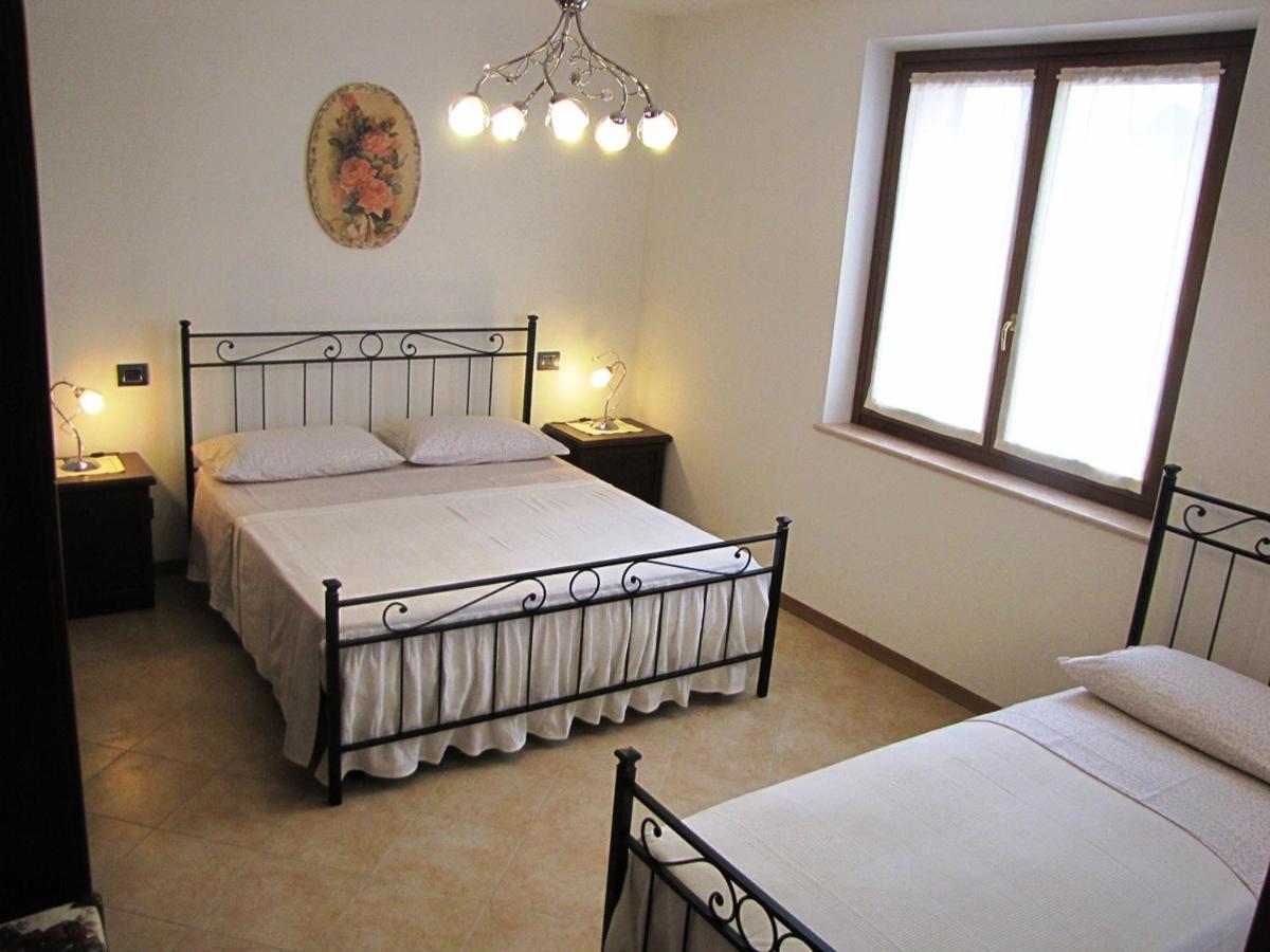 Appartamento Serena Понті-суль-Мінчіо Екстер'єр фото